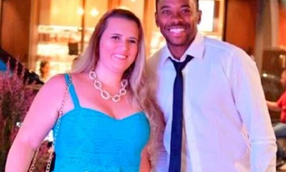 Esposa de Robinho fala pela primeira vez sobre prisão do ex-jogador