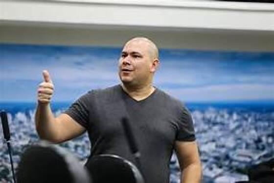 Abilio: A parte do Centro de Convivência de Idosos não vai para Shopping Popular nenhum, não vou doar