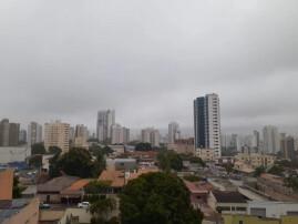 Cuiabá amanhece com céu nublado; previsão aponta mínima de 22º