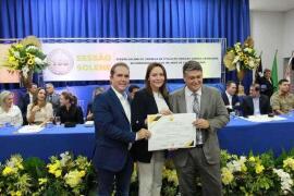 “Somos gigantes e vamos crescer ainda mais”, afirma Flávia Moretti em sessão solene da Câmara