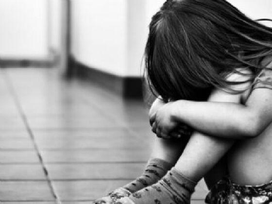 Homem é preso por abusar de uma criança de 7 anos