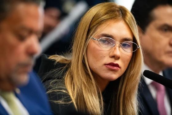 Sem pagar dívida desde 2021, Virginia pode ter bens penhorados
