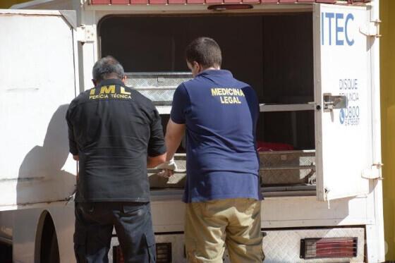 Babá de 23 anos morre subitamente enquanto passeava com criança