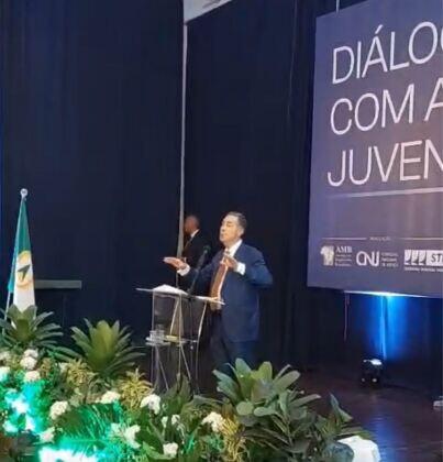 Em Cuiabá, Barroso defende democracia e diz que Brasil vive plena liberdade de expressão 