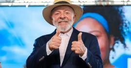 Internet resgata vídeo de Lula receitando arroz com ovo e banana ao povo