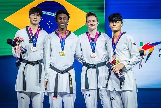 Henrique Marques conquista o primeiro título mundial masculino do Brasil no Taekwondo